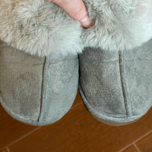Arizona Becca Faux Fur Gray Slippers Size 5 to 6 small fuzzy slides shoes vegan - Picture 9 of 16